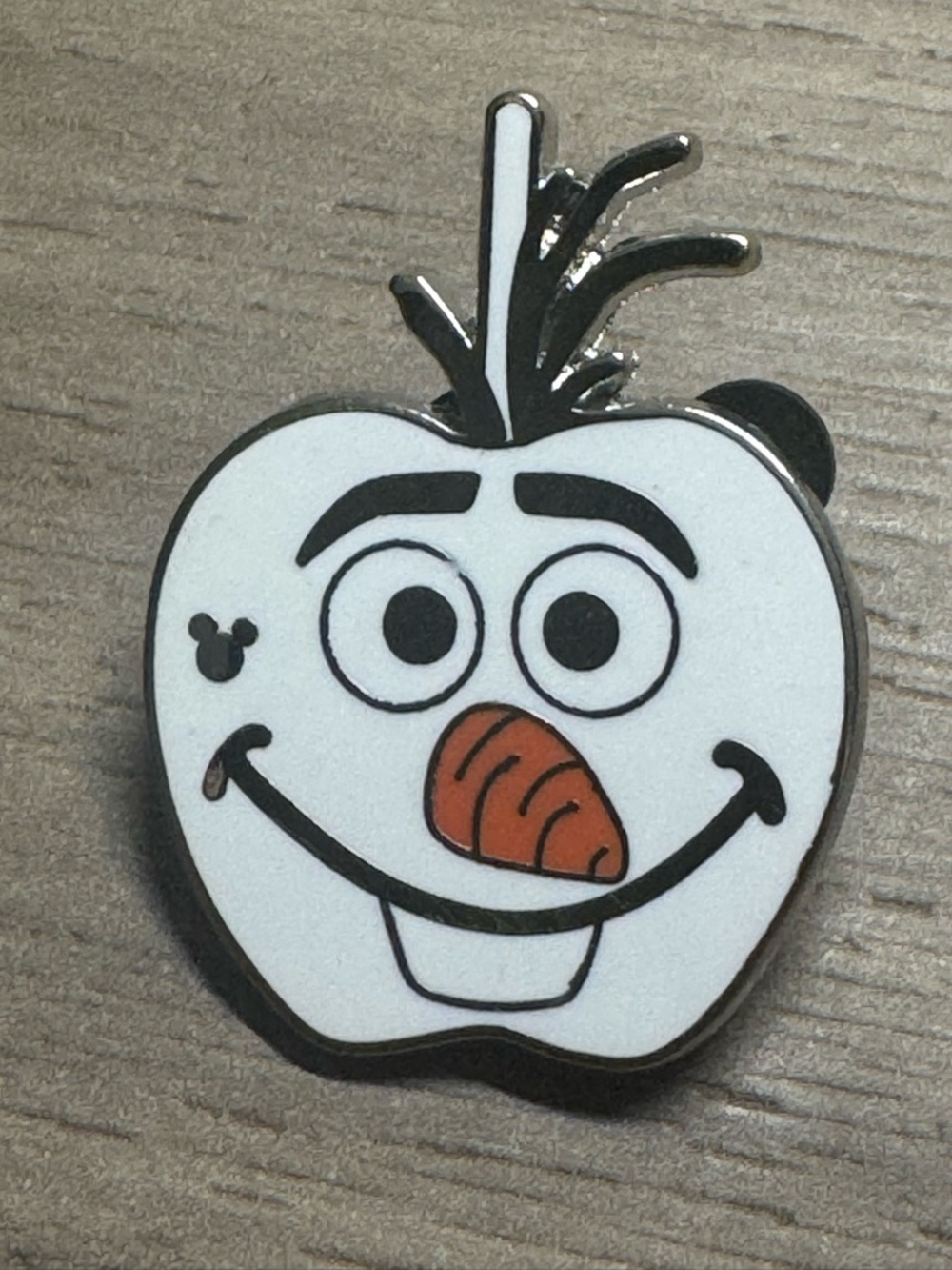 5/$25 Disney Olaf from Frozen Candy Apple Pin